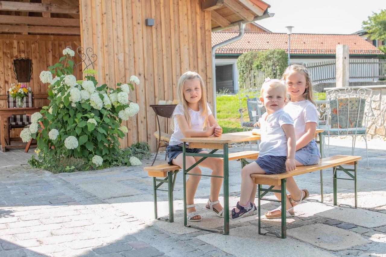 Ferienhof Naderhirn - Bauernhof ヴェークシャイト エクステリア 写真