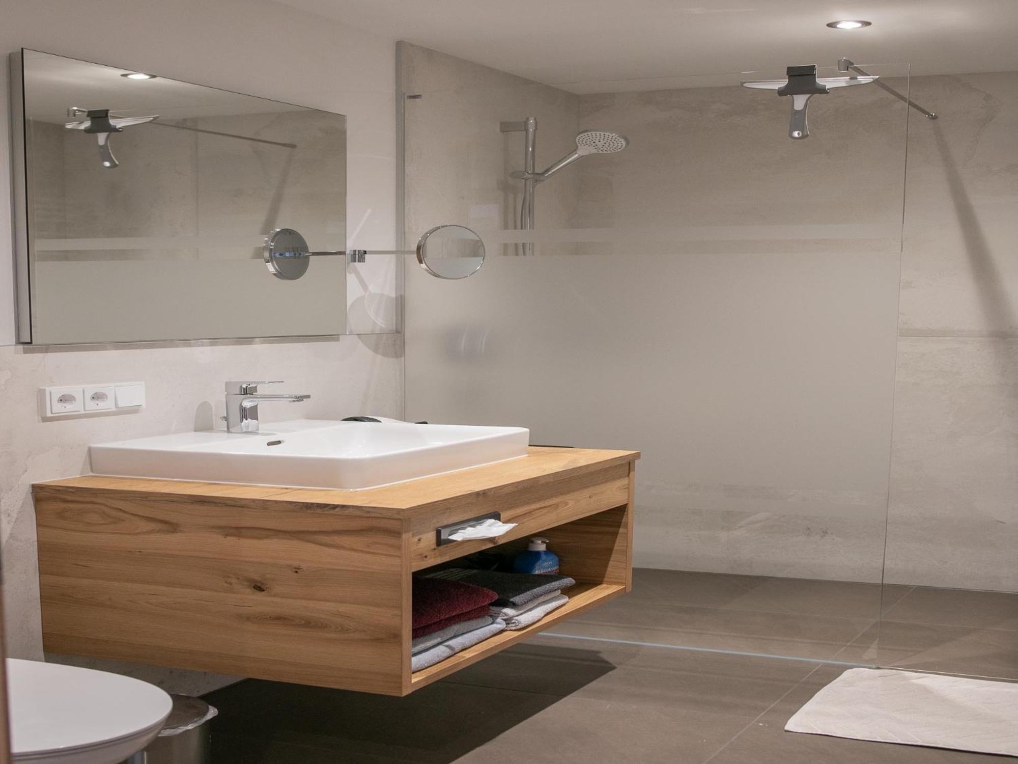 Ferienhof Naderhirn - Bauernhof ヴェークシャイト 部屋 写真