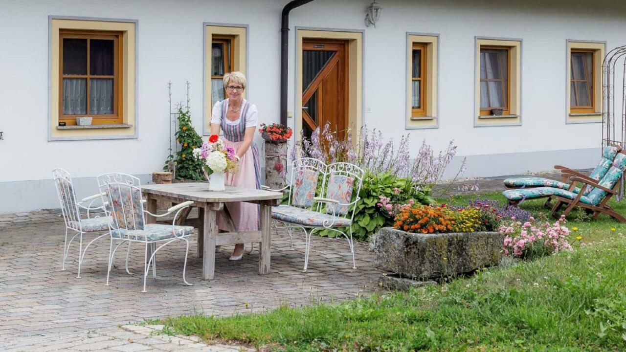 Ferienhof Naderhirn - Bauernhof ヴェークシャイト エクステリア 写真